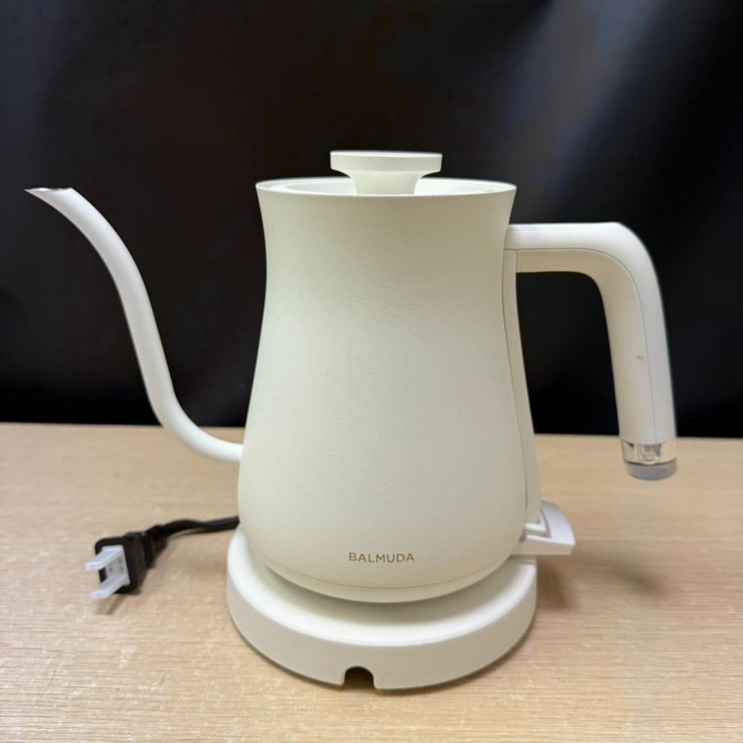 ★美品　BALMUDA　0.6L　ケトル　K07A