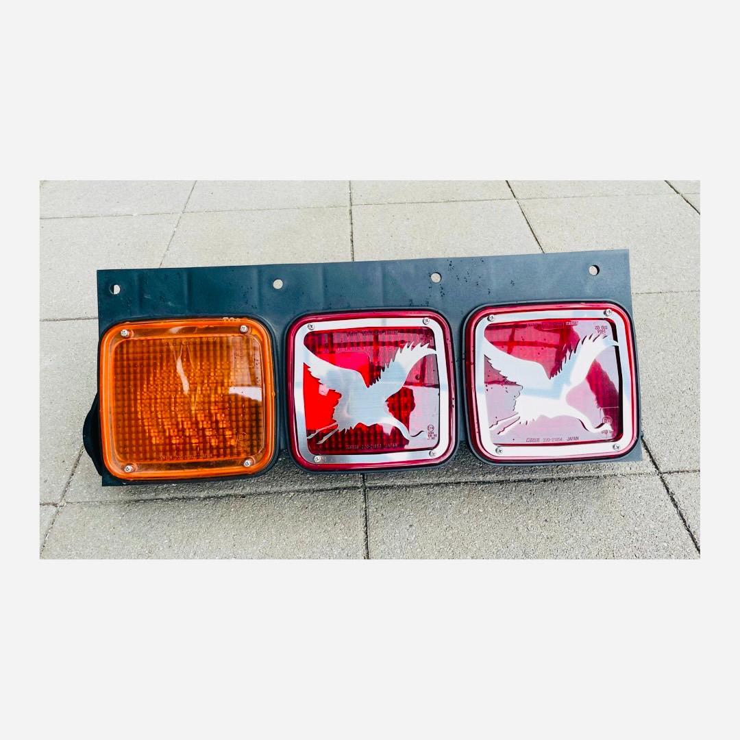 KOITO製 テールカバー ウロコ 鶴 2枚セット ステンレス デコトラ