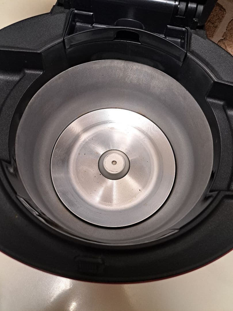 ヘルシオ ホットクック 1.6L SHARP　シャープ　KN-HW16F-R