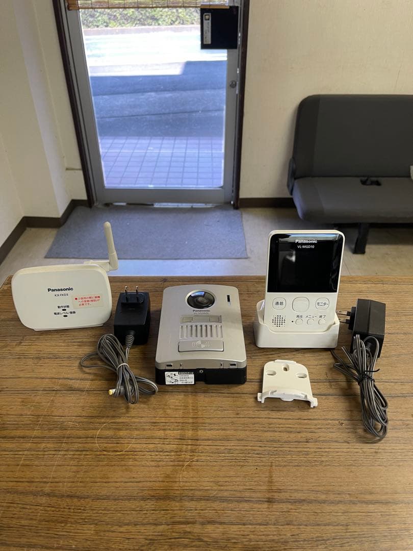 Panasonic VL-MGD10 ワイヤレスドアホンと中継アンテナセット Panasonic パナソニック ワイヤレステレビドアホン VL-MGD10 VL-VG560L