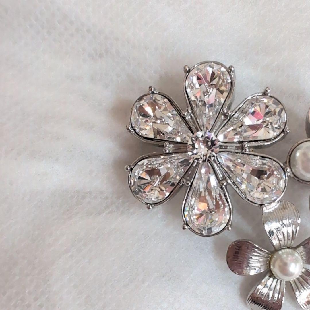未使用級✨ルネ クリスタルフラワーブローチ パール ビジュー パール