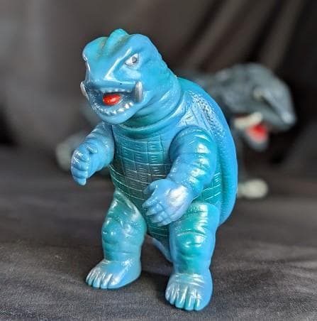 四足ガメラ（マルサン）＆ミニガメラ（トイグラフ）ソフビフィギュア2