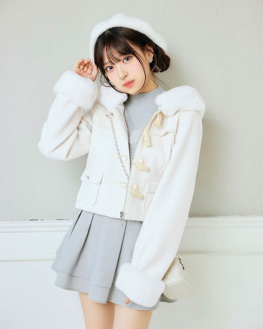 ミシェルマカロン ショートダッフルコート 白 - メルカリ