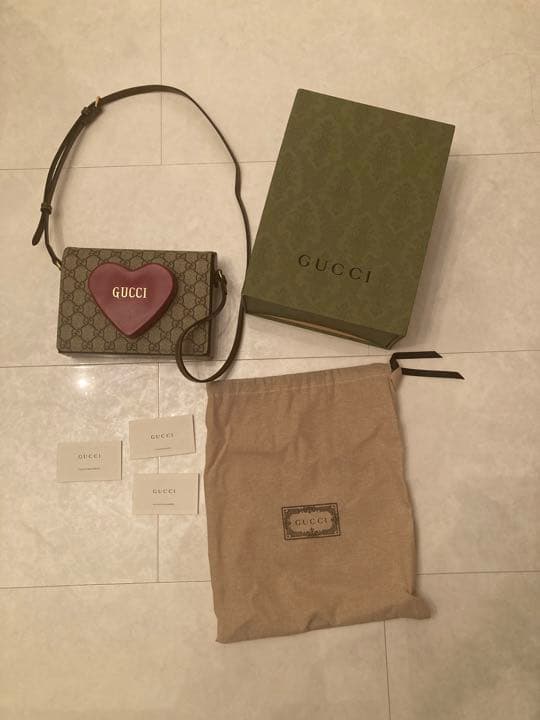 グッチ GUCCI バレンタイン ハート ポシェット - メルカリ