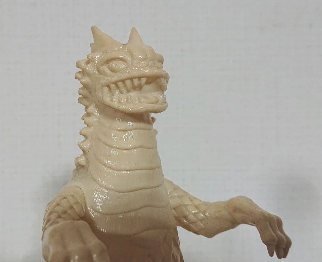 ベムラー ウルトラコレクション ソフビ 無塗装 白成形 ウルトラ怪獣