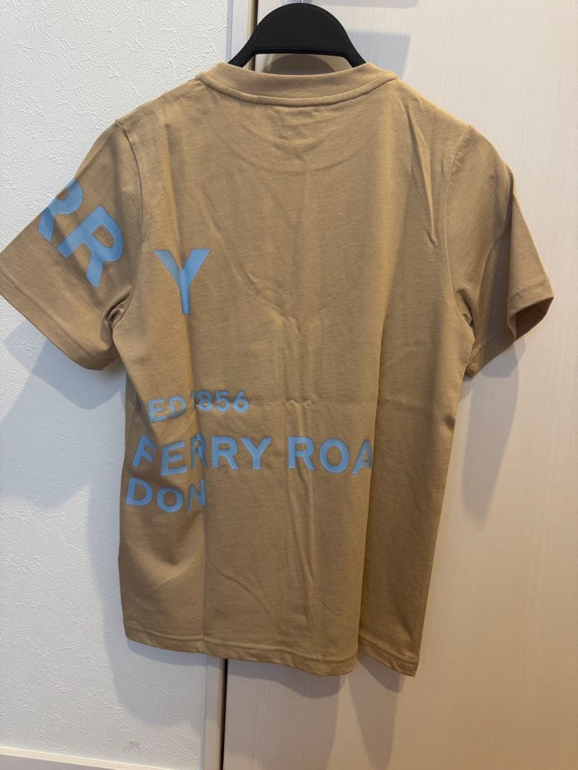 美品1度着用クリーニングして保管 BURBERRY ベージュ Tシャツ 12Y