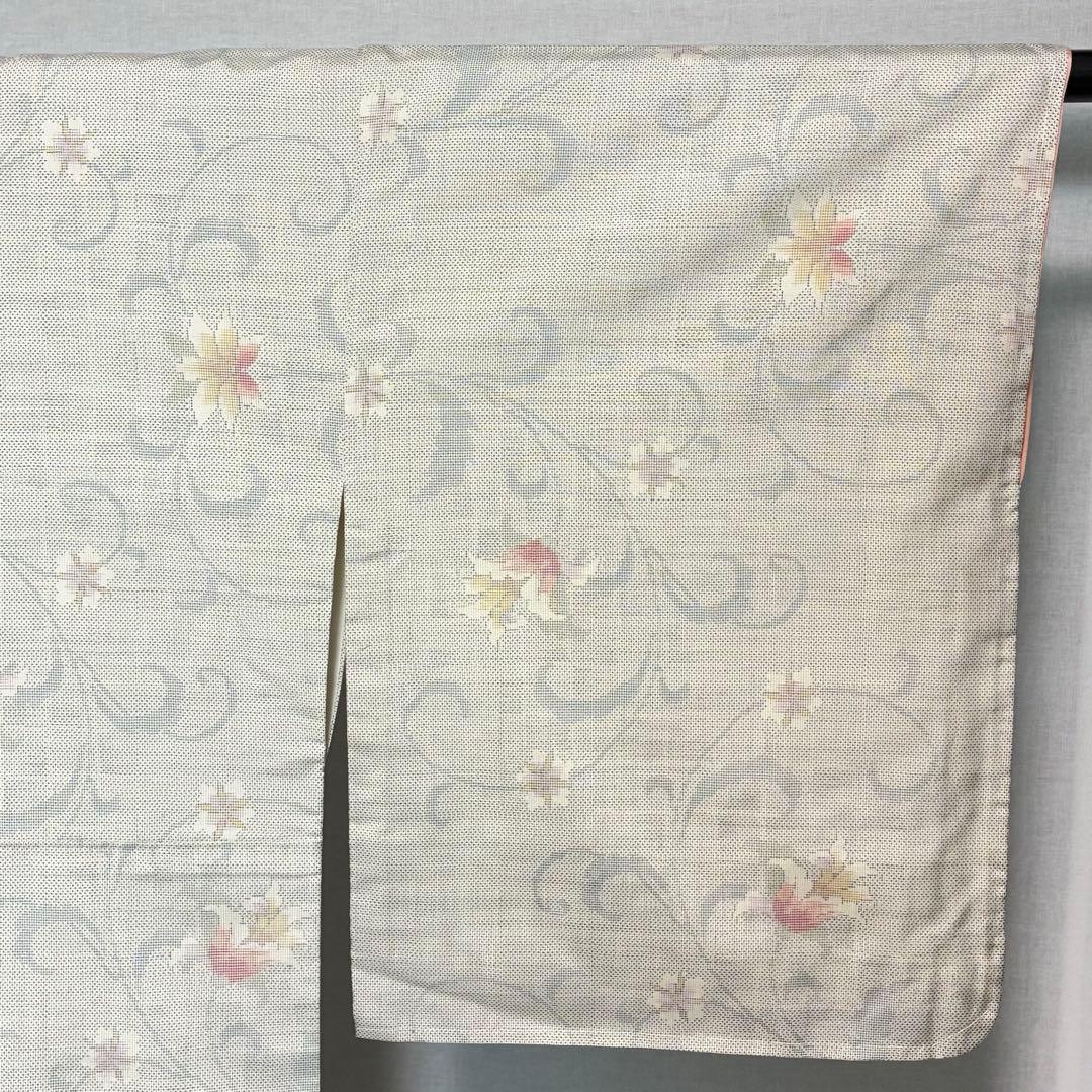 D272 本場白大島紬 花唐草 正絹 着物 袷 しつけ糸付き未使用極美品