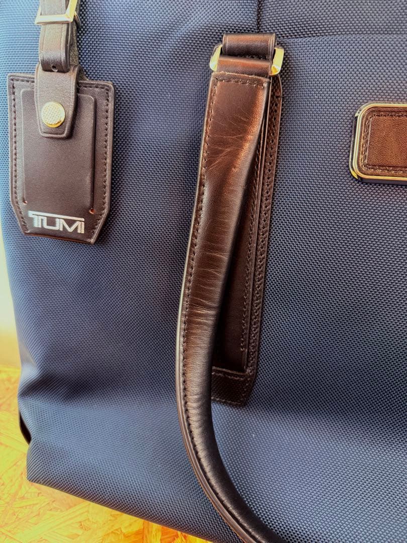 値下げ中】トゥミ ビジネスバッグJARVIS ネイビー682416NVYD2E - メルカリ