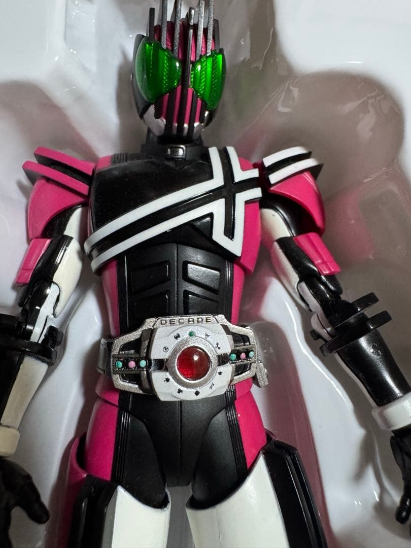 S.H.Figuarts 真骨彫仮面ライダーディケイド