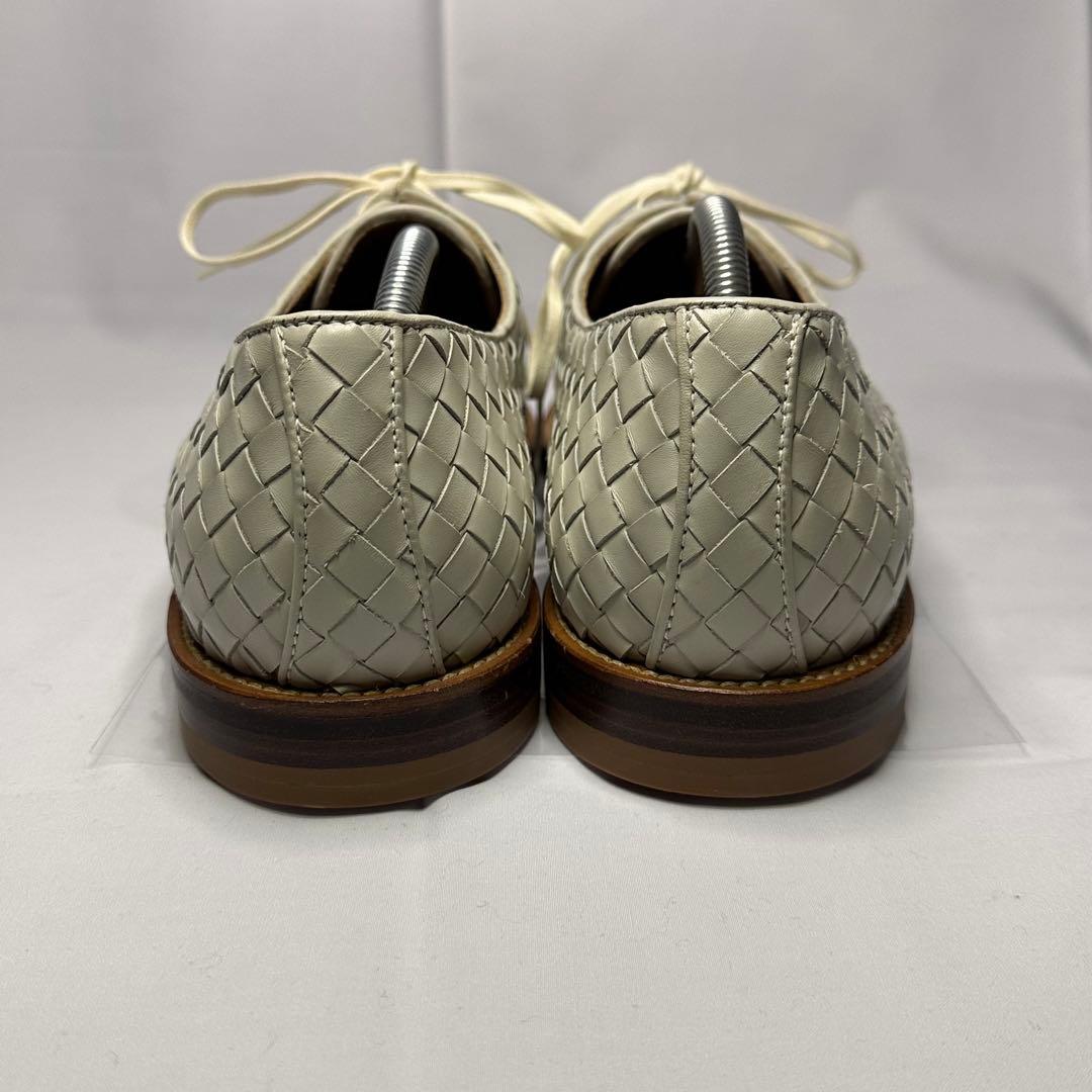 新品未使用☆ボッテガヴェネタ☆革靴☆ホワイト☆イントレチャート☆本