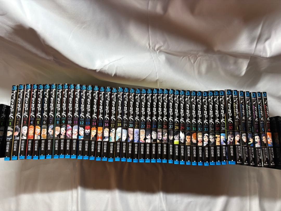 ブラッククローバー全巻1-37巻&外伝1-6巻 ブラッククローバー 全巻セット（1-37巻 最新刊） | 八文字屋OnlineStore