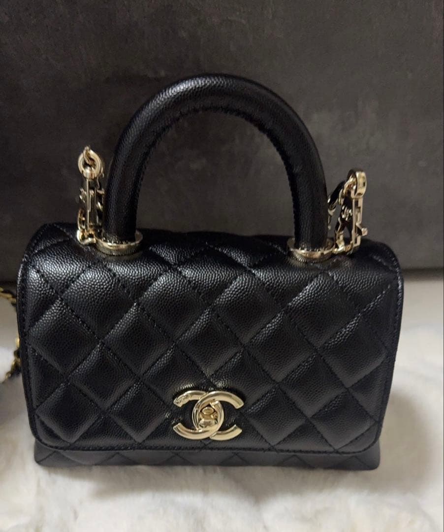 バック Melrose Crossbody Bag in Bamboo Static Crochet – The Sak