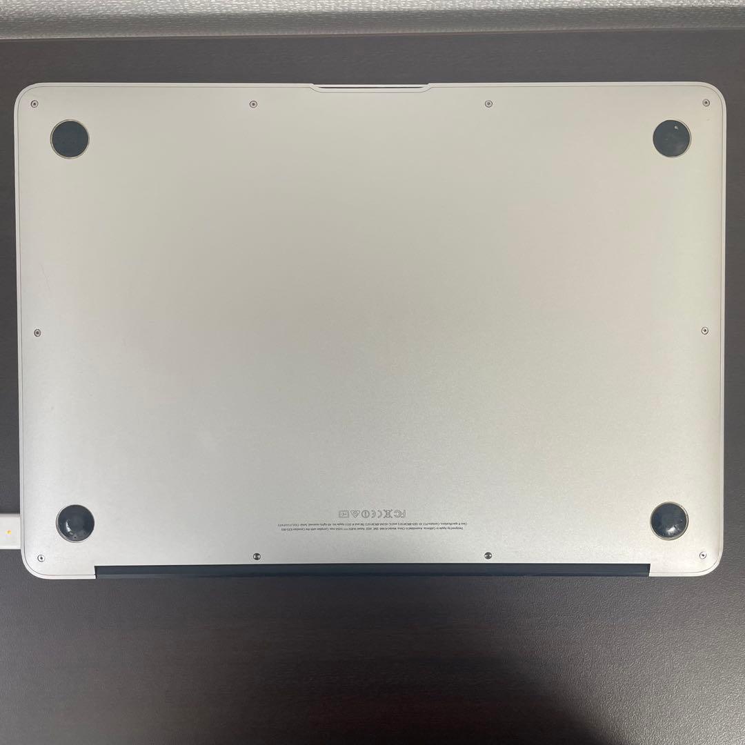 Apple Macbook Air 13.3inch A1466 シルバー