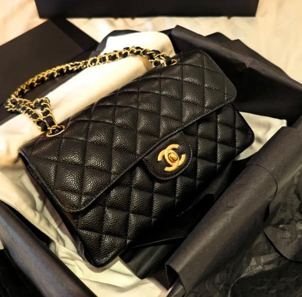 CHANEL ブラック キルティング ショルダーバッグ - メルカリ