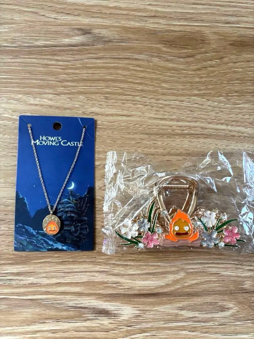 ハウルの動く城 カルシファー ネックレス・ヘアクリップ - メルカリ