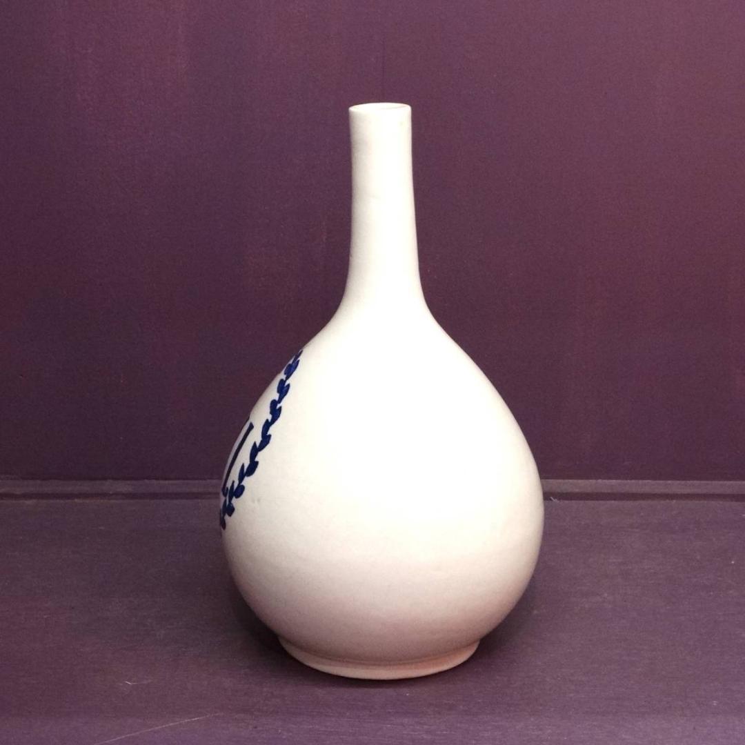 ☆伊万里 古伊万里 IVIL 白/紺 花瓶 保存食入れ 古い - メルカリ