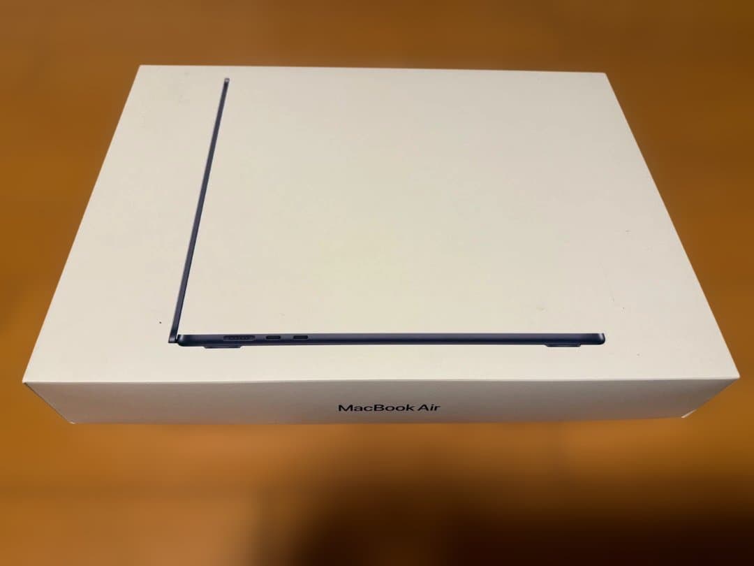 15インチ MacBook Air (M2, 2023) — ミッドナイト Amazon.com: 2023 Apple MacBook Air with Apple M2 Chip with 8-Core