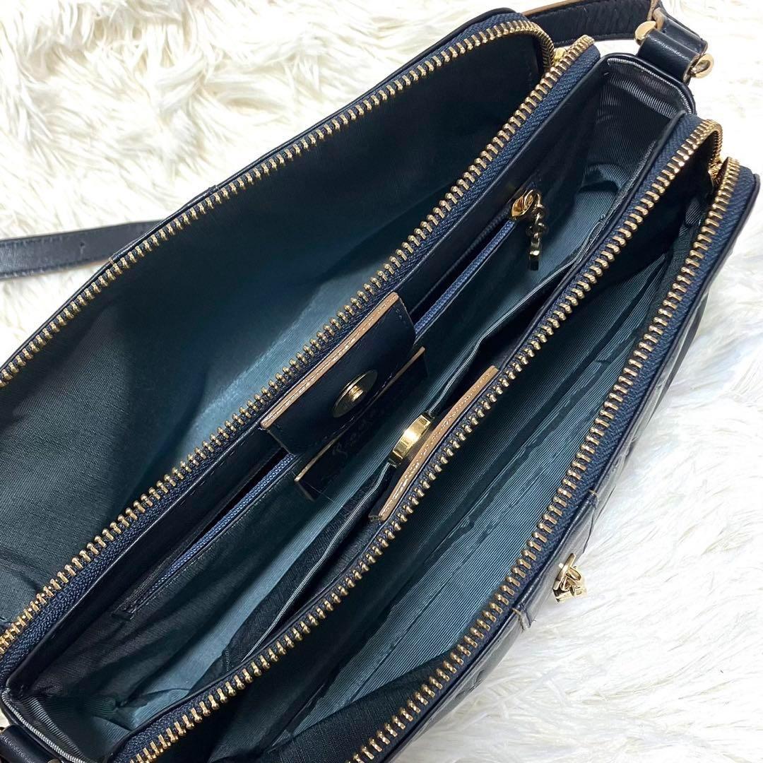 極美品】ロベルタディカメリーノ ミヌエット ショルダーバッグ