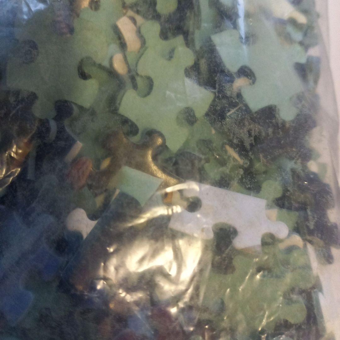 激レア☆光るジグソーパズル☆機動戦士ガンダム☆アウタースペース