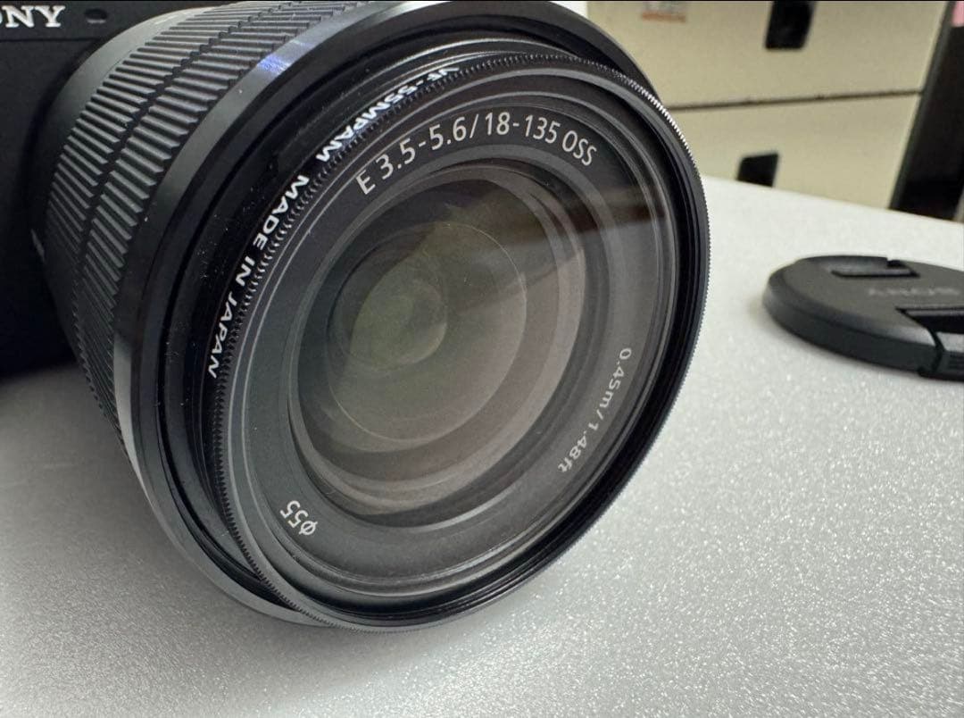 【ほぼ新品】レンズ Sony E 18-135mm F3.5-5.6