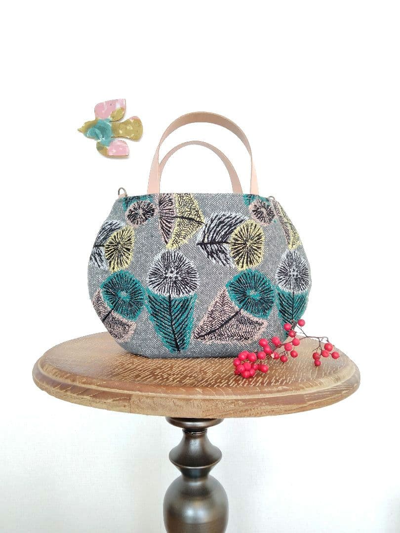 ミナペルホネン2つの柄が楽しめる『丸みを帯びた2wayバッグ』(М