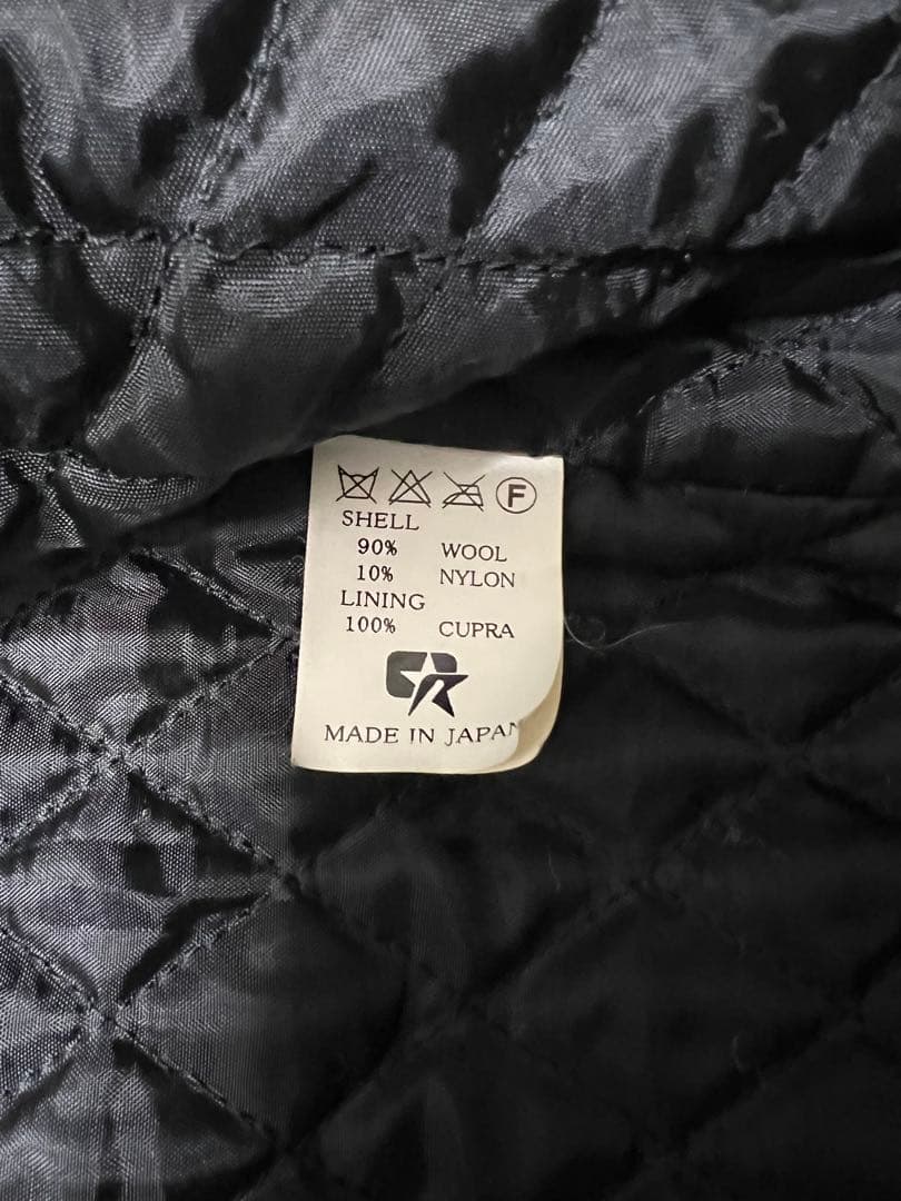 revolver リボルバー スタジャン M ネイビー/ホワイト - メルカリ