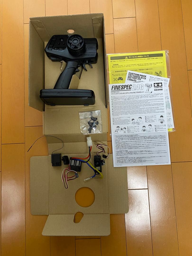 タミヤ ファインスペック24G ラジコンプロポセット(バッテリー、充電器