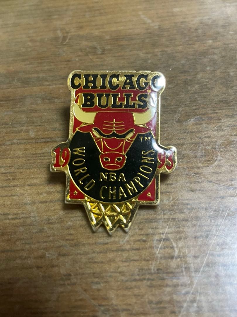 シカゴブルズ　ピンバッジ　1993年　レア シカゴブルズ ピンバッジ 1993年 レア 2026年最新】シカゴブルズ