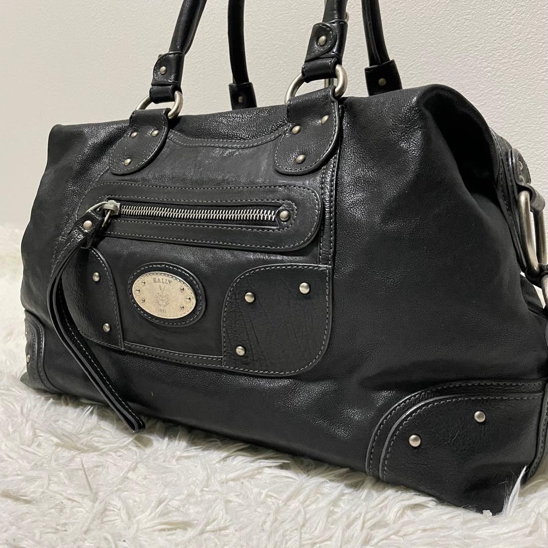 バッグ Vintage Bally Y2K Handbag Black Studs Bally Stud Easy Camera Bag, Black – CULTSTATUS