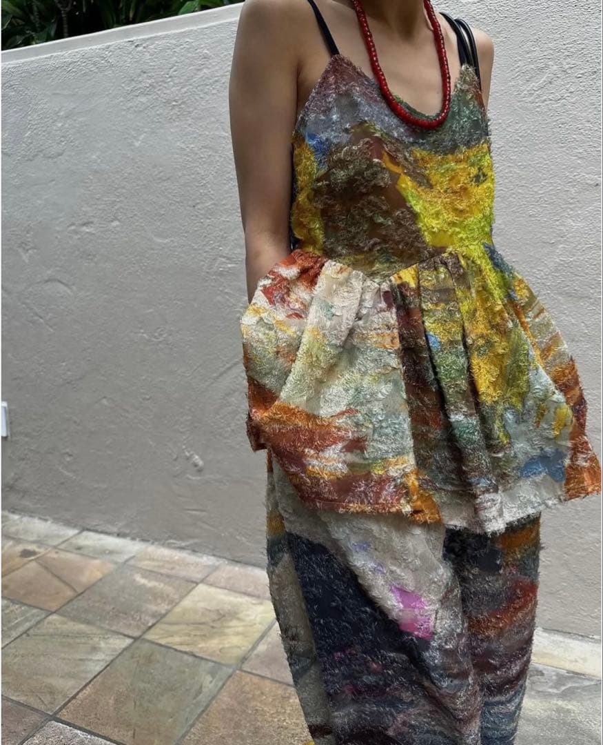 AMERI新品MEDI RACHEL FLUFFY ART CAMISOLE - メルカリ