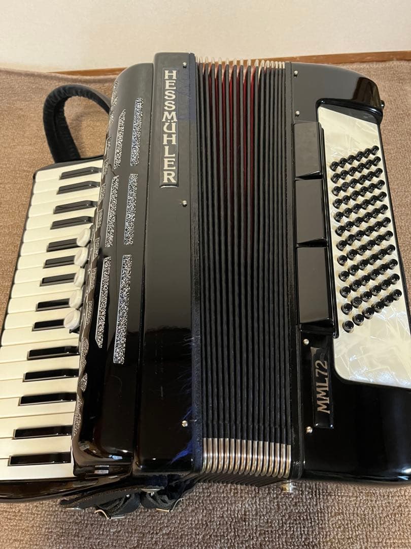 ヘスミューラーHESSMÜHLER MML72 ミュゼットアコーディオン34鍵 - メルカリ