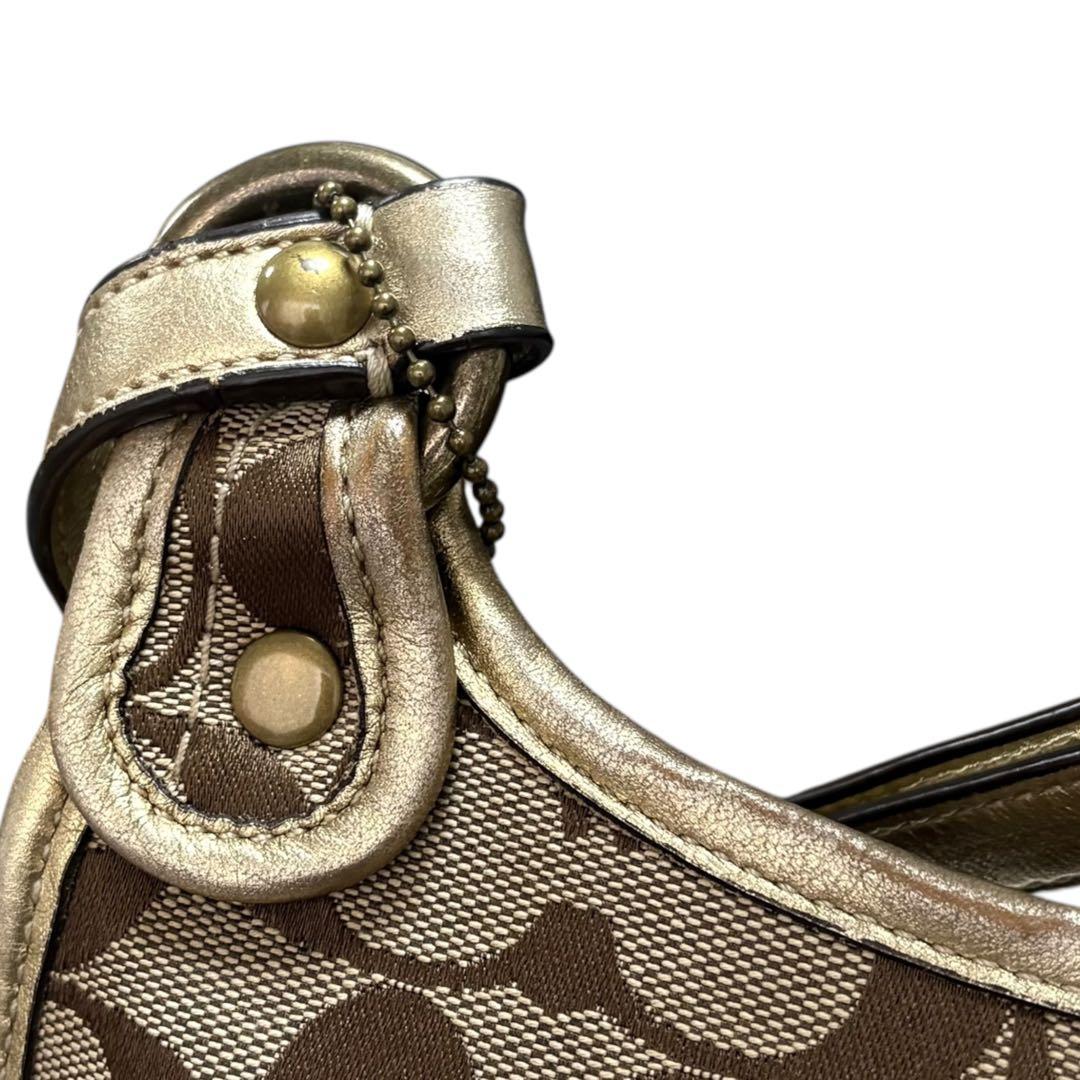 COACH shoulder bag turn lock Signature - メルカリ