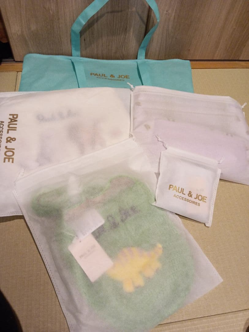 ☆新品未使用☆ポール＆ジョーアクセソワ 2026年福袋 4点入り バッグ