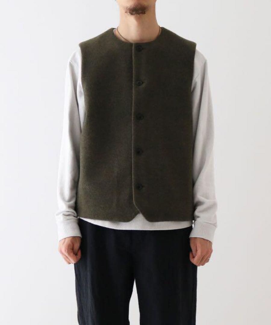 confect ウールモッサークルーネックベスト - メルカリ