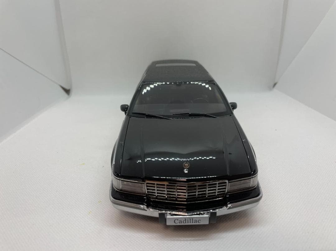 603-021 XIAOGUANG 1/18 キャデラック フリートウッド - メルカリ