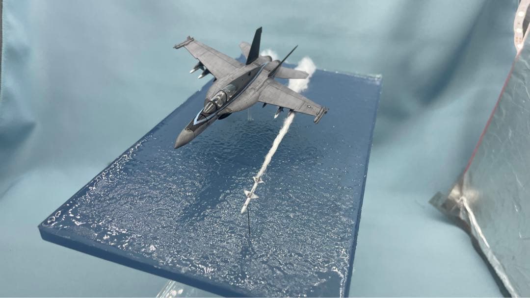 トップガン マーヴェリック F18 ミサイル発射 ジオラマ エフトイズ