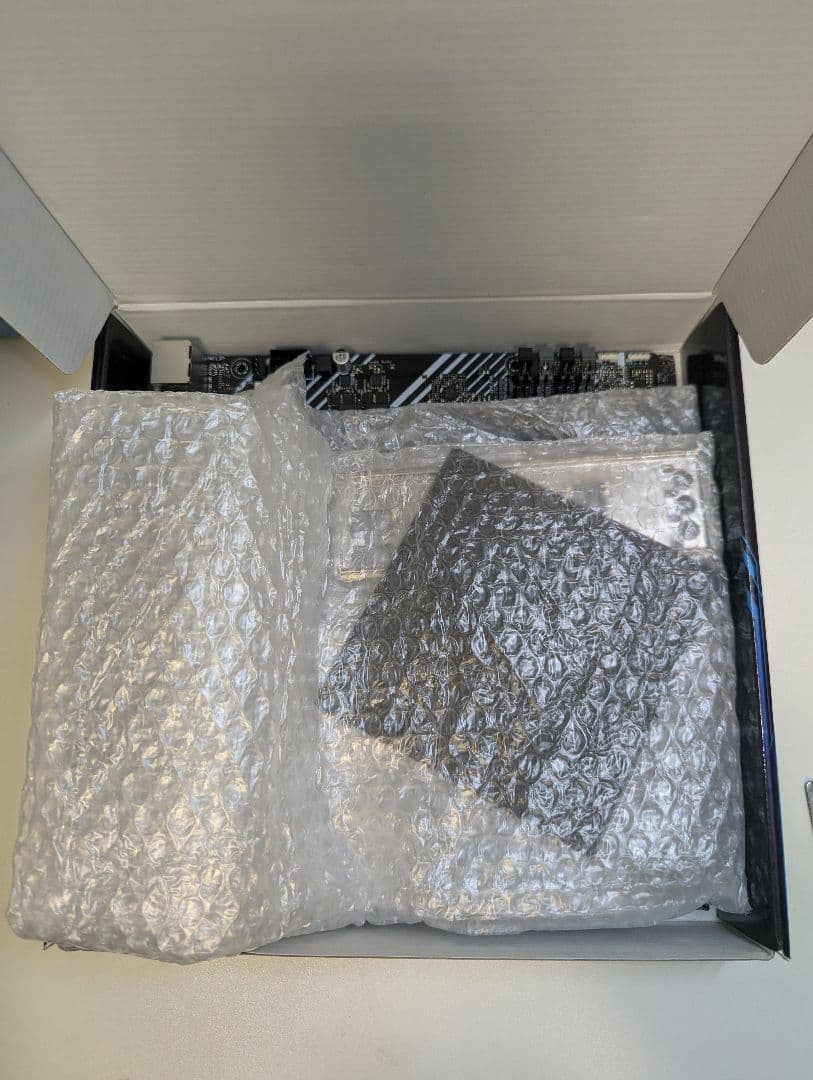 ASUS M560-A（ジャンク品） - メルカリ