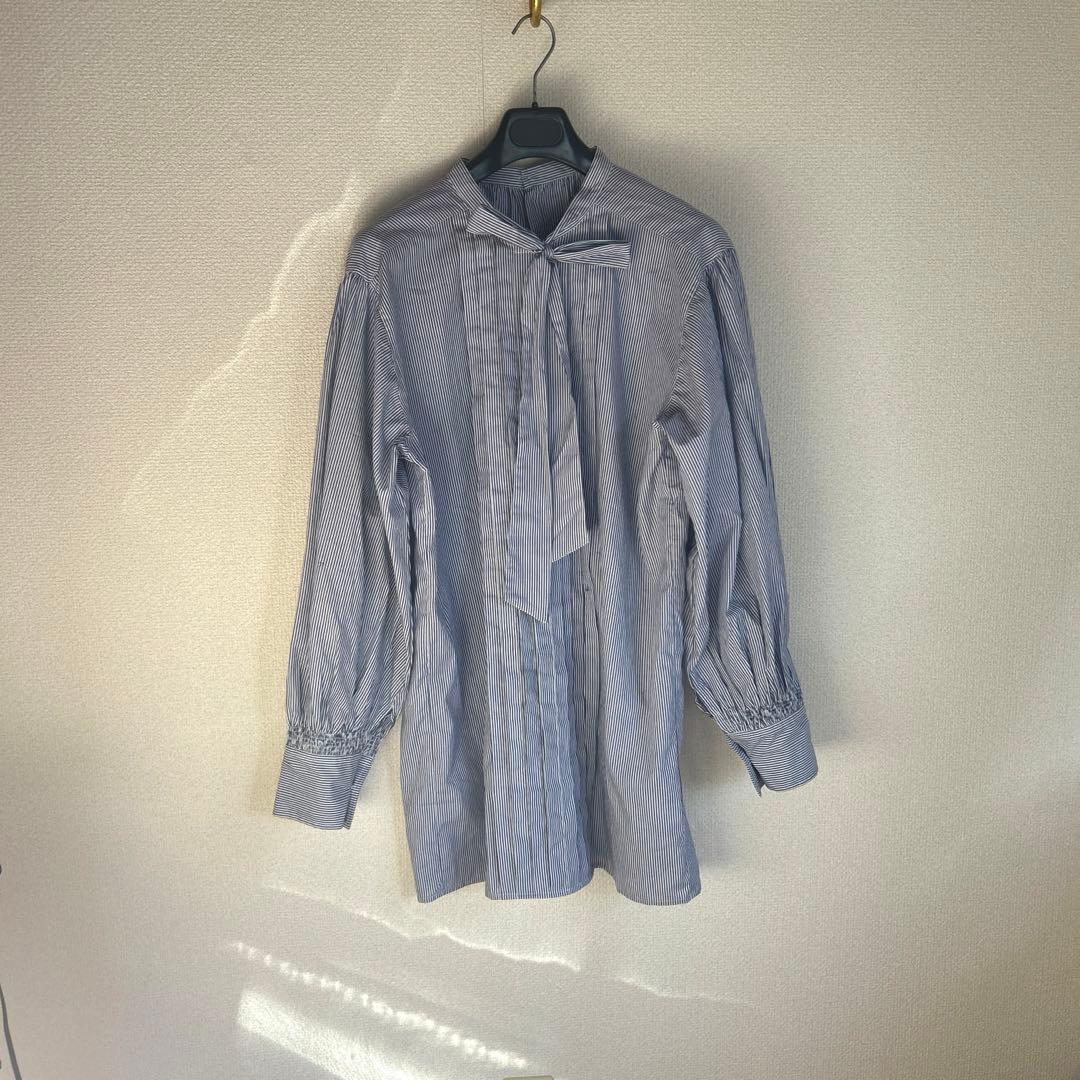 crinkle crinkle crinkle ブルーストライプシャツ