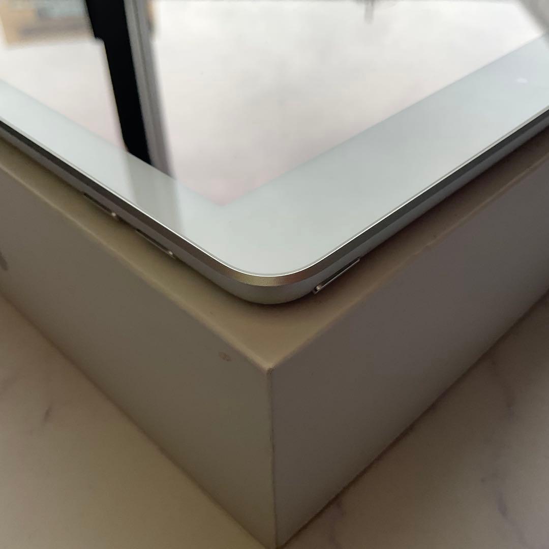 美品】Apple iPad 第6世代 Wi-Fi 32GB - メルカリ