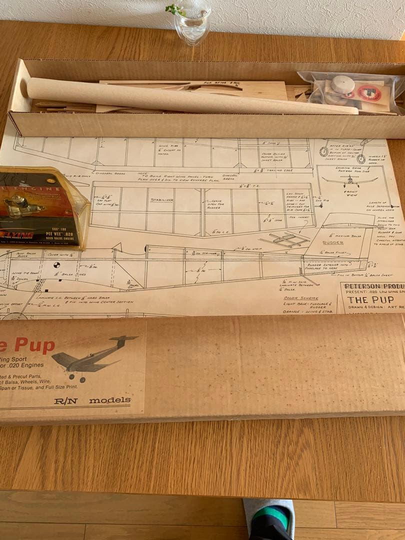 cox020エンジンと020エンジン用組立キット - メルカリ