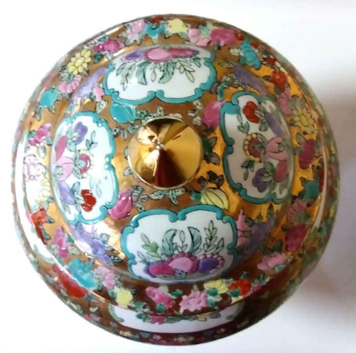 蓋付 飾り壺 宮廷人物図 花鳥図 陶器 - メルカリ