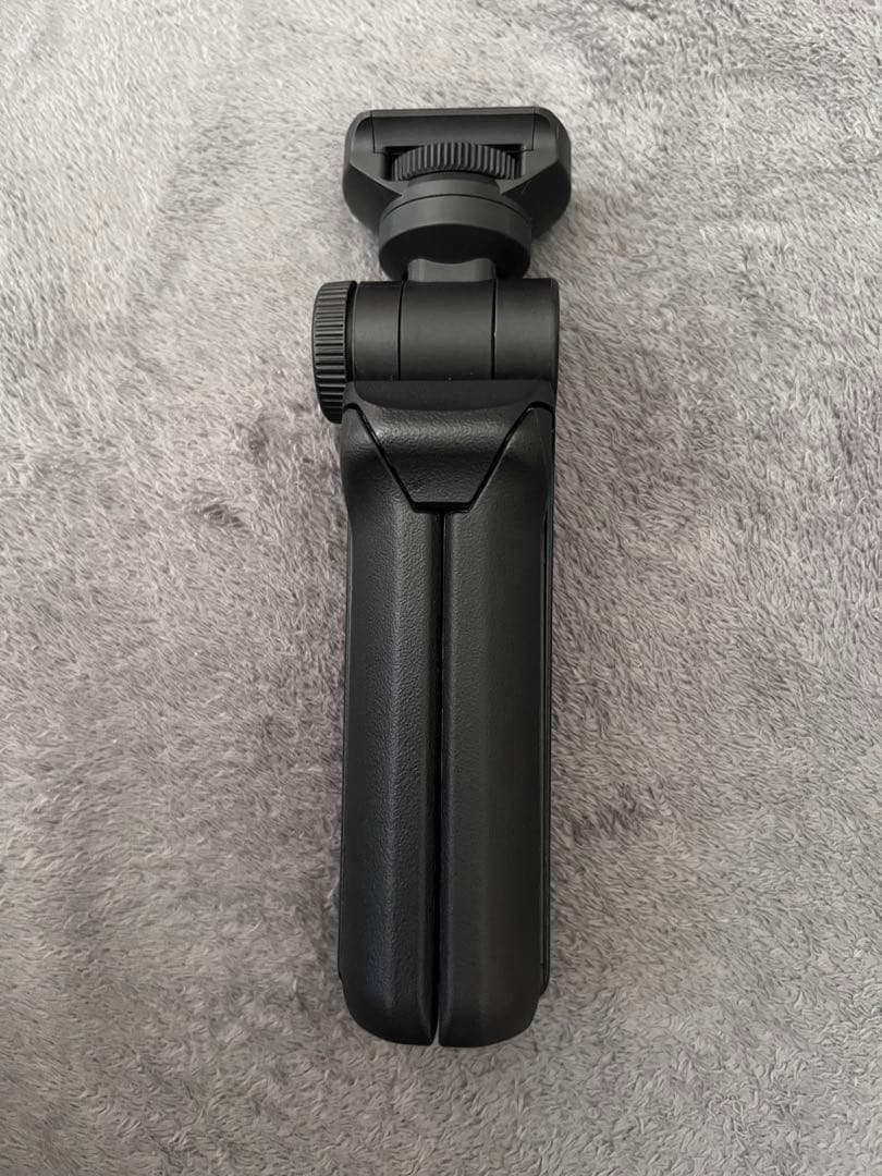 SONY zv1白 グリップ黒付き