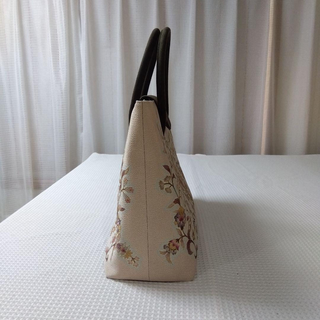 岡重OKAJIMA 花柄刺繍 ハンドバッグ 中型 - メルカリ