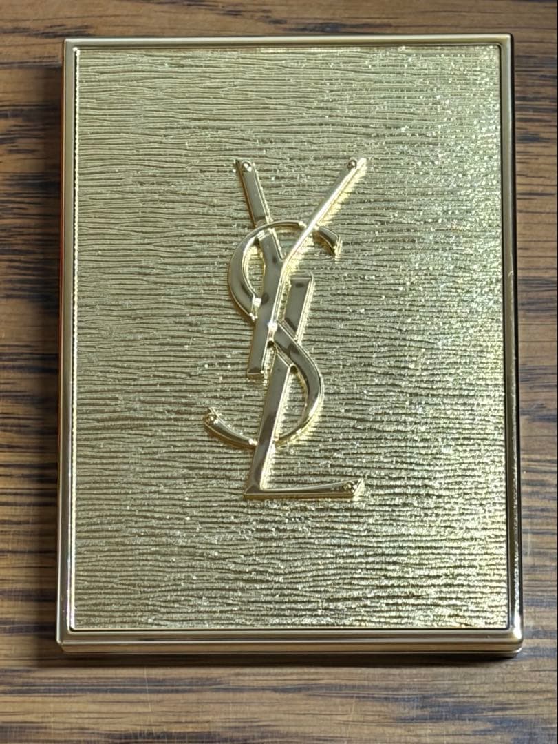 YSL クチュール ミニ クラッチ 025 ゴールデン ラスト ホリデー - メルカリ