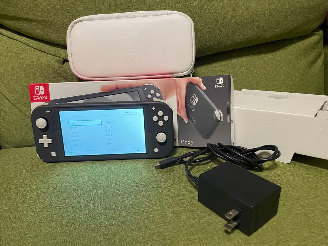 Nintendo Switch Lite グレー 本体と白い保護ケース 楽天市場】【最安値挑戦中】Nintendo Switch Lite ハード保護ケース