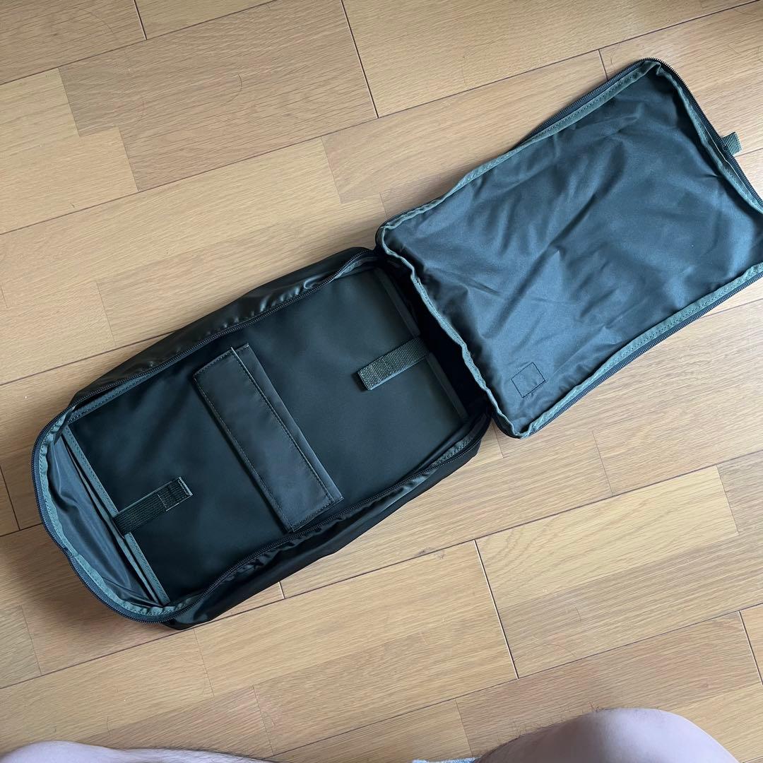 PORTER Knit Holder in Travel Case