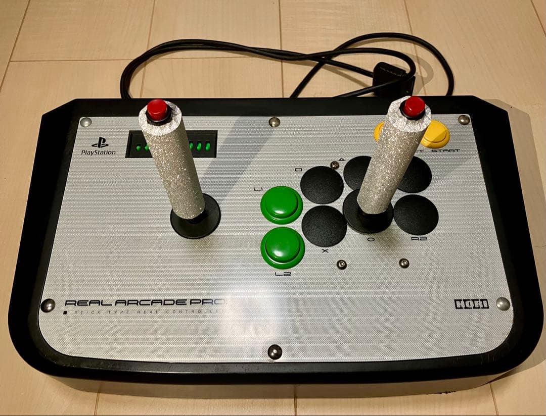 アサルト用レバー ツインスティック リアルアーケードPRO改造品 PS/PS2用 リアルアーケードPro（V3-SA）のスティックとボタンをセイミツ化｜Yoji