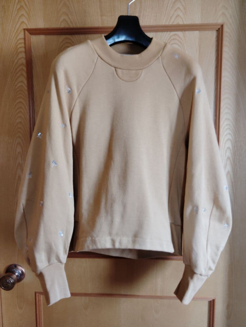 Mame Kurogouchi フローラル刺繍スウェット ベージュ 1 - メルカリ