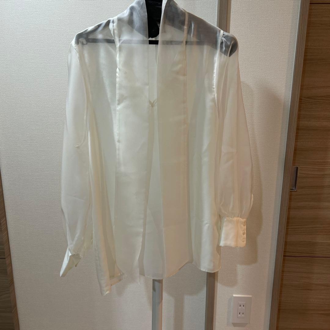 美品 ユナイテッドアローズ TOKYO 2,3万 シアー ボウタイブラウス 白