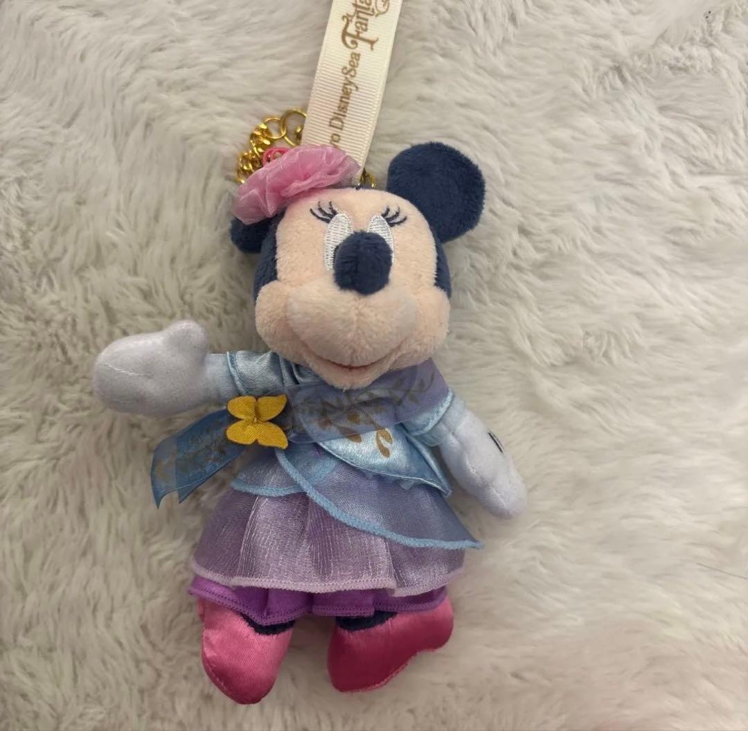 ミニー パッチンとぬいぐるみバッジ2体セット ディズニーランド